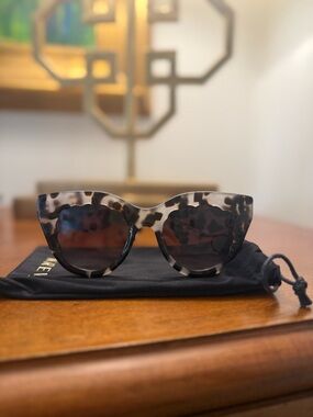 KREWE Charlotte Sunglasses brand new